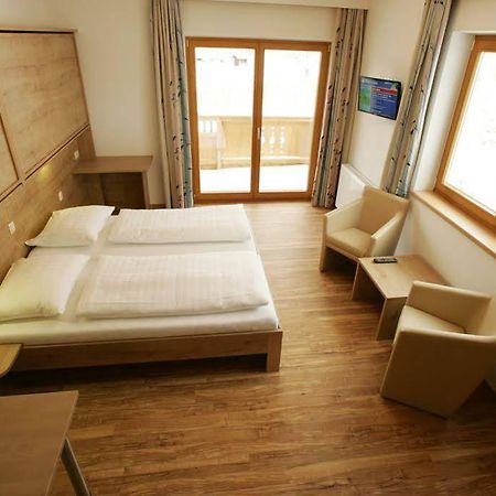 Familien & Wohlfuhlhotel Johanneshof 잘바흐 힌터글렘 외부 사진